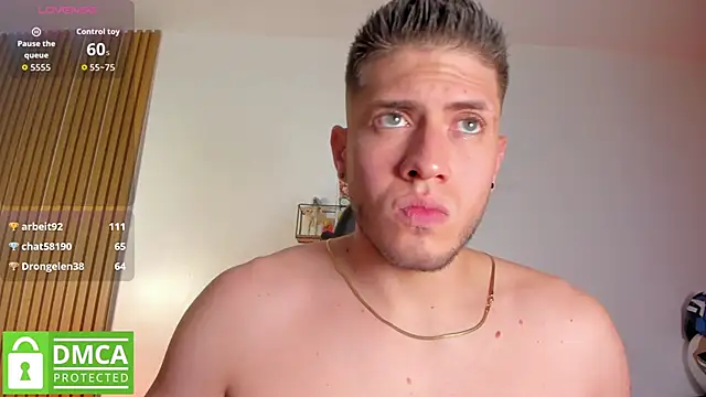 Chat XXX ao vivo de SebastianMaximoff_
