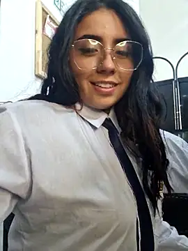 Angela__05 XXX чат на живо