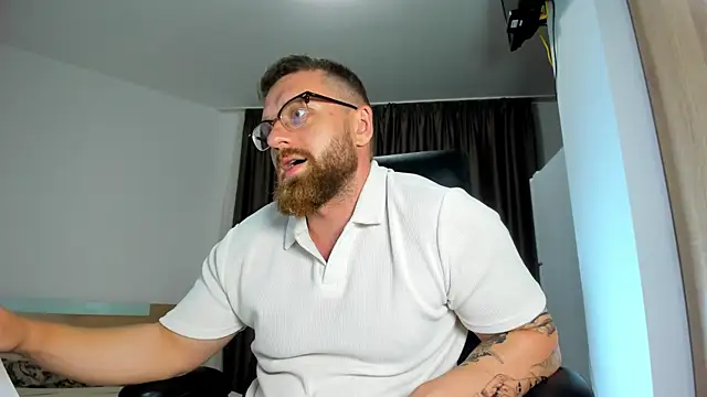Czat XXX na żywo – Findom_guy