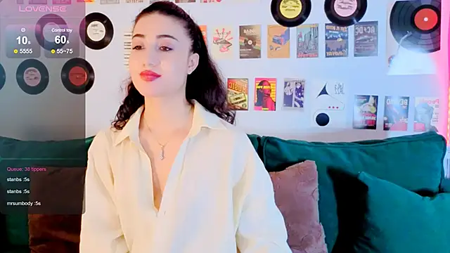 Maya_Rogerss Chat XXX in diretta