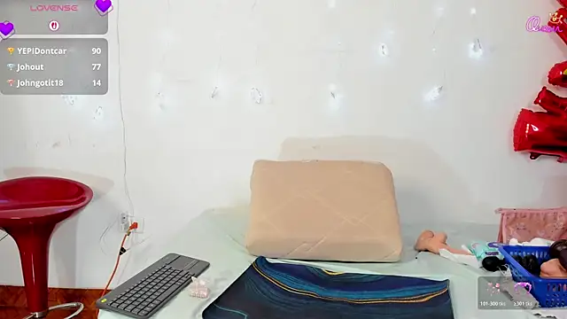 Chat +18 de BBW_salome ao vivo