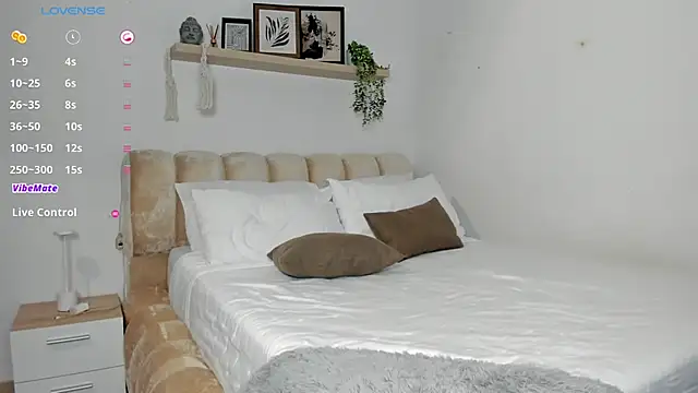 CHAYBLACK Chat XXX live