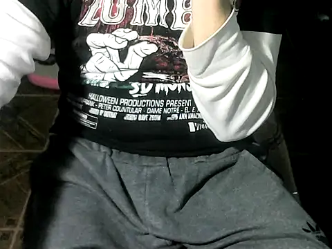 XXX chat uživo modela OreCam