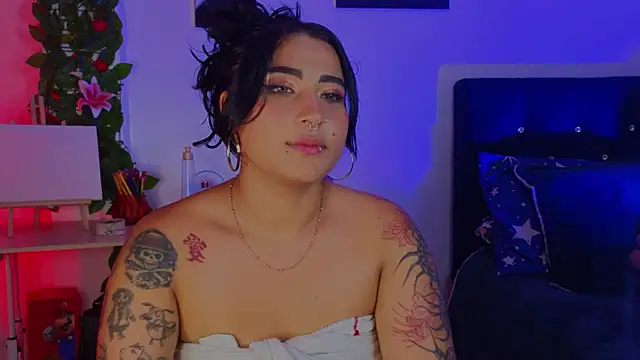 Pauilina Chat XXX live