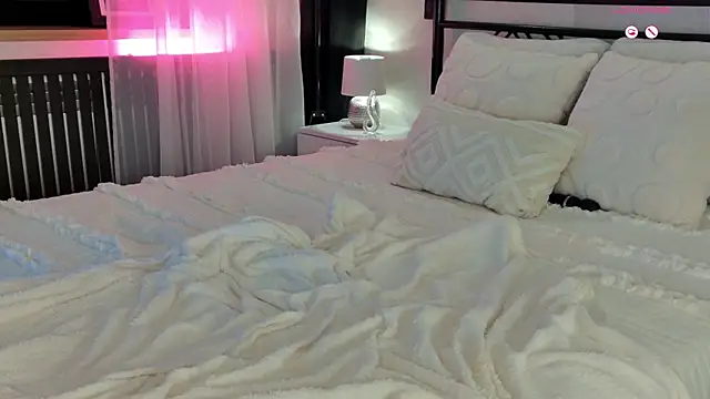 emiljanna Adlı Modelin Canlı XXX Sohbeti