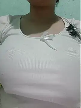 Shine_Mai লাইভ XXX চ্যাট
