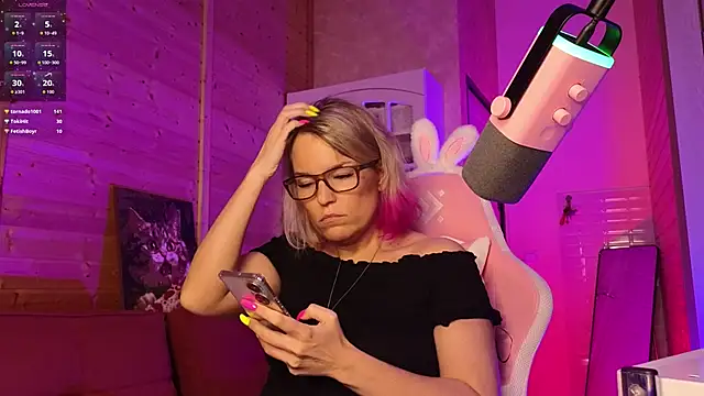 XXX chat uživo modela Lady_Shine