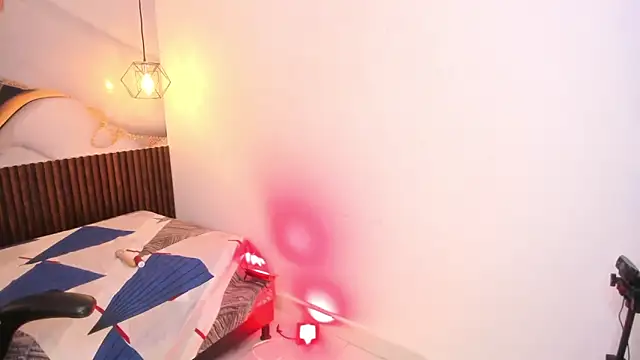 ReneePaz élő XXX-chatje