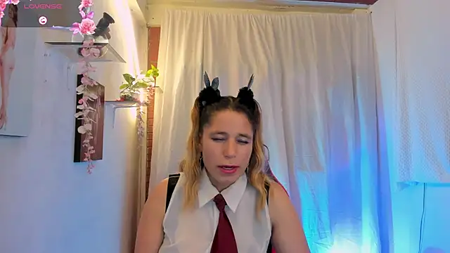 AuroraRojas' Live XXX Chat