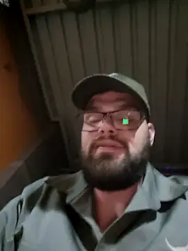 BeardedCubZA's Live XXX Chat