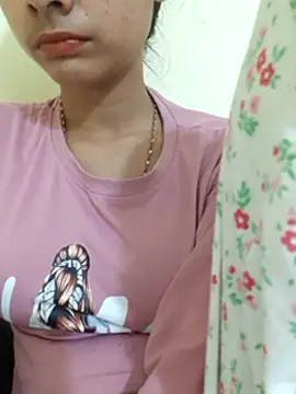 Kanchan7909 লাইভ XXX চ্যাট