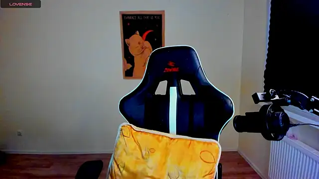 your_tora's Live XXX Chat