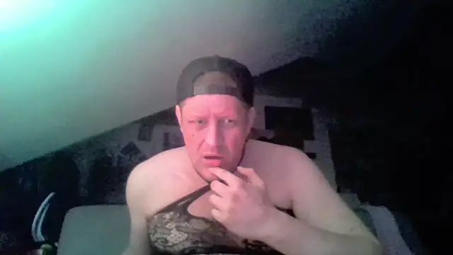 Bigthroaterboy Chat XXX in diretta