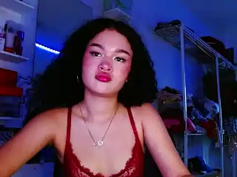 XXX chat uživo modela angel_lust1