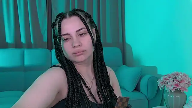 دردشة AdrianaToress الجنسية المباشرة