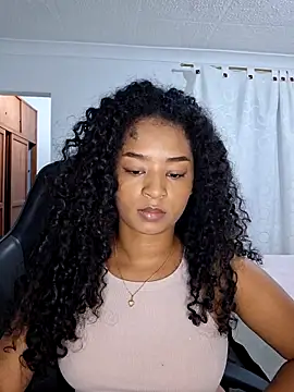 دردشة Tammy-Bliss الجنسية المباشرة
