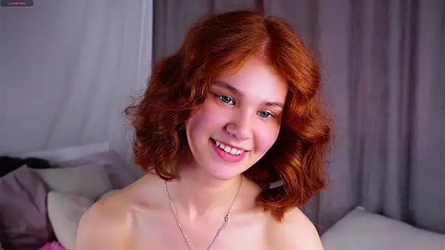 YettaCalabria live XXX chat