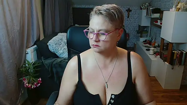 Czat XXX na żywo – bigtits4you