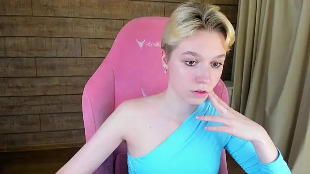 AgataGate Adlı Modelin Canlı XXX Sohbeti