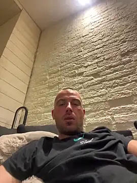 Rotteei1 Chat XXX live