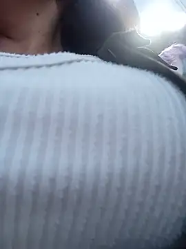 SAMMY_30- élő XXX-chatje