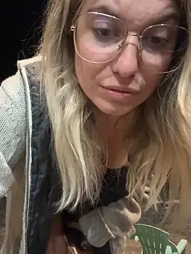 carlaaa's Live XXX Chat