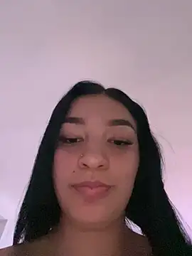 Hhannachiki's Live XXX Chat