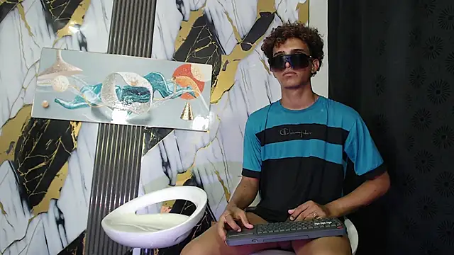 Chat +18 de GOLDEN_2026 ao vivo