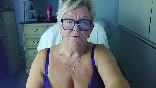Chat XXX ao vivo de BridgetBlueEyes