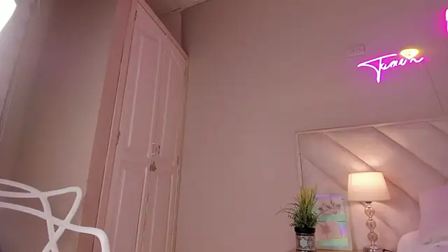 XXX chat uživo modela cata_brown_