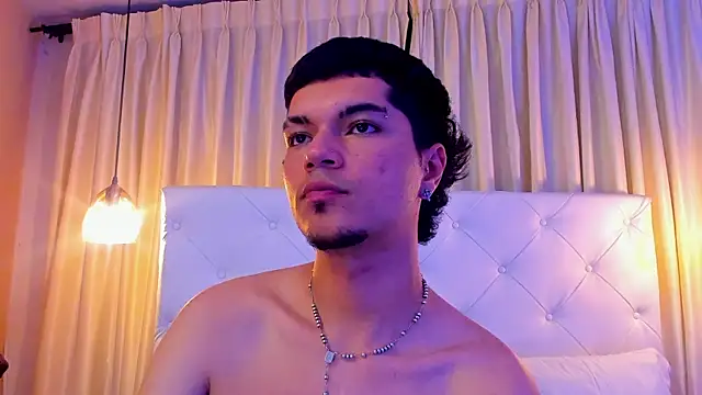 Chatroom XXX en direct de Briian__