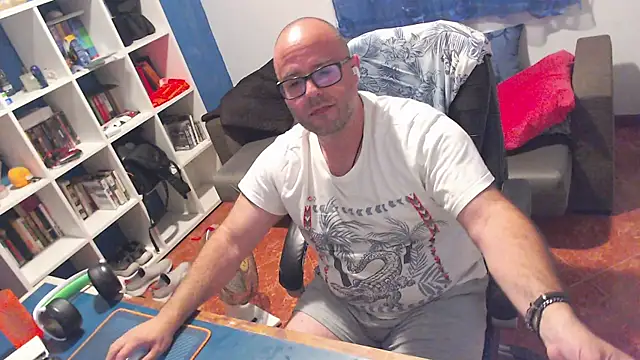 ravingr4d4 Chat XXX in diretta