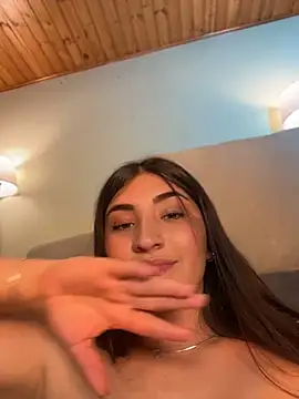 Ahricutte1 – Naživo XXX chat
