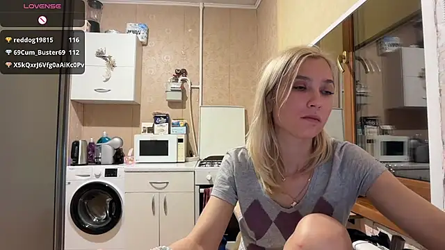 Chatroom XXX en direct de AngelJeni
