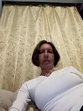 XXX chat uživo modela Tania9876