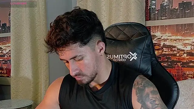 Brad_Summer live XXX chat