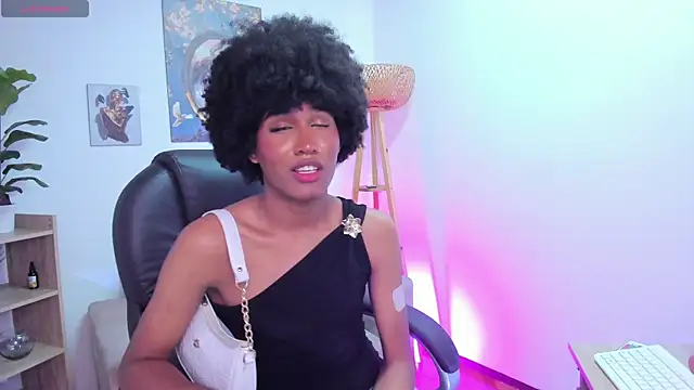 NaomiSaenz_'s Live XXX Chat