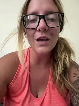 _ElizabethLove_ লাইভ XXX চ্যাট
