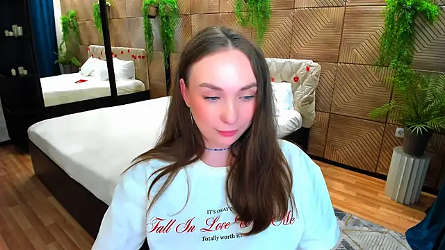 XXX chat uživo modela TrueReincarnation