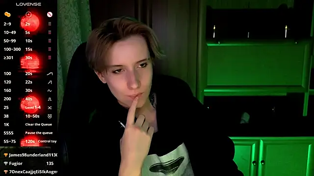 Chat +18 de _Shadow_devil__ ao vivo