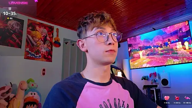 XXX chat uživo modela Chris_Blake_