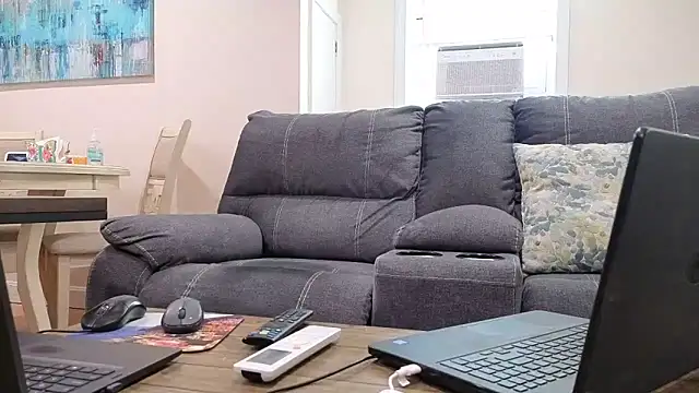 twopeopleinlove Live XXX-chat