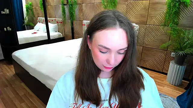 TrueReincarnationn Live XXX chat