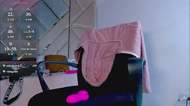 MikaelaStone live XXX chat