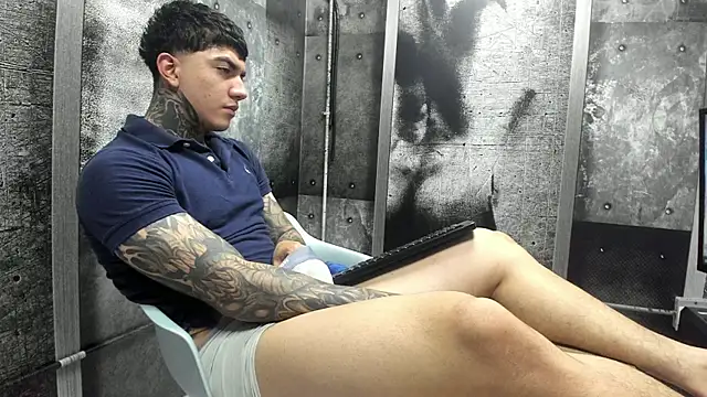 Gury_tattoo 现场XXX聊天