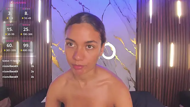 VictoriaDuart 现场XXX聊天