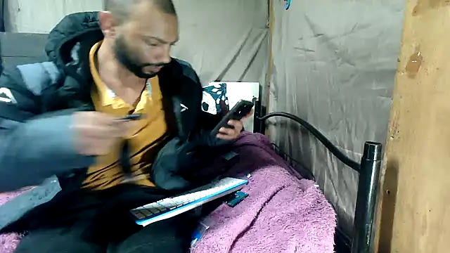 Chat +18 de Camodick ao vivo