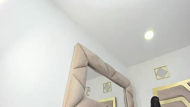 צ'אט XXX בשידור חי של rave_connor
