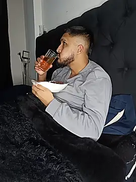 mosmar_20's Live XXX Chat