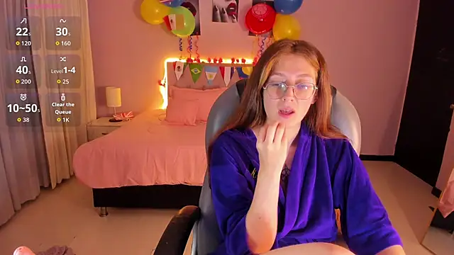 Emily_Warren_ élő XXX-chatje